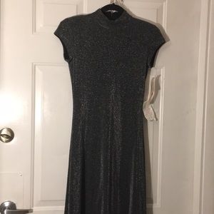 VTG 90’s Gorgeous Black & Silver Dress 👽